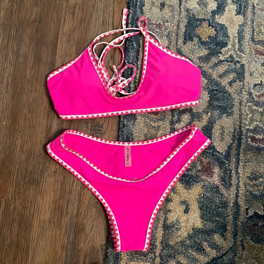 Never worn Zaful bikini size 8 (M)